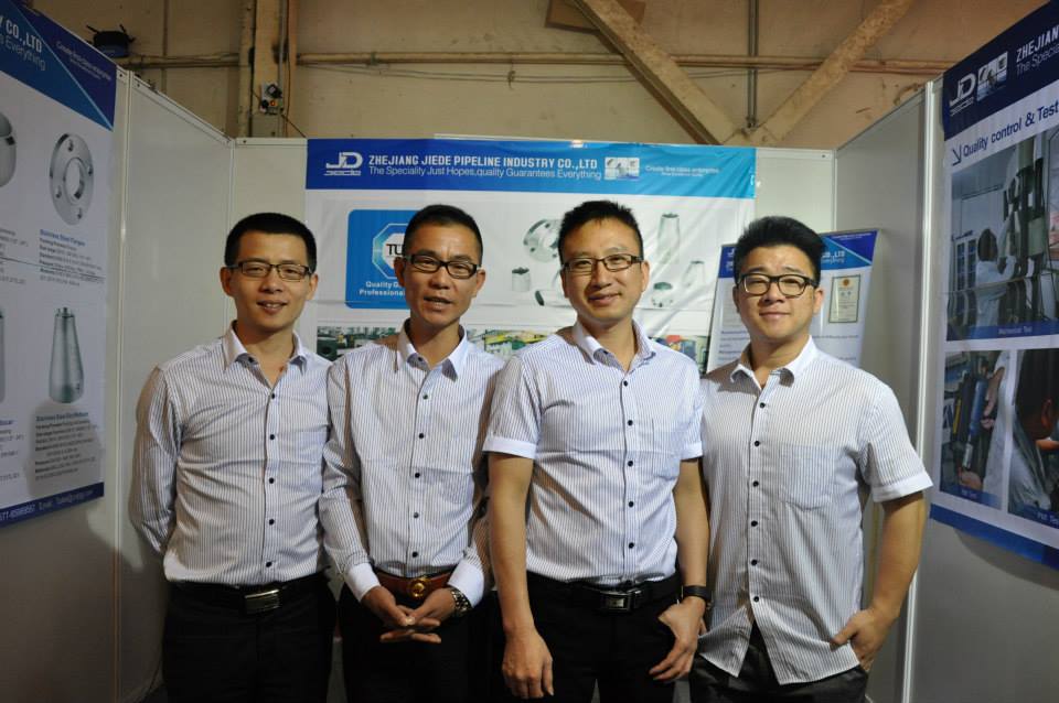 sales team of pipe fittings